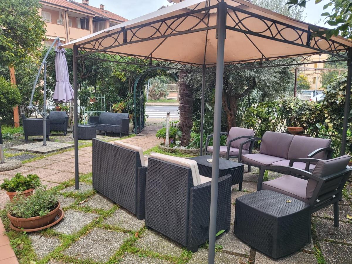 Villa Rosa Loano Exteriér fotografie