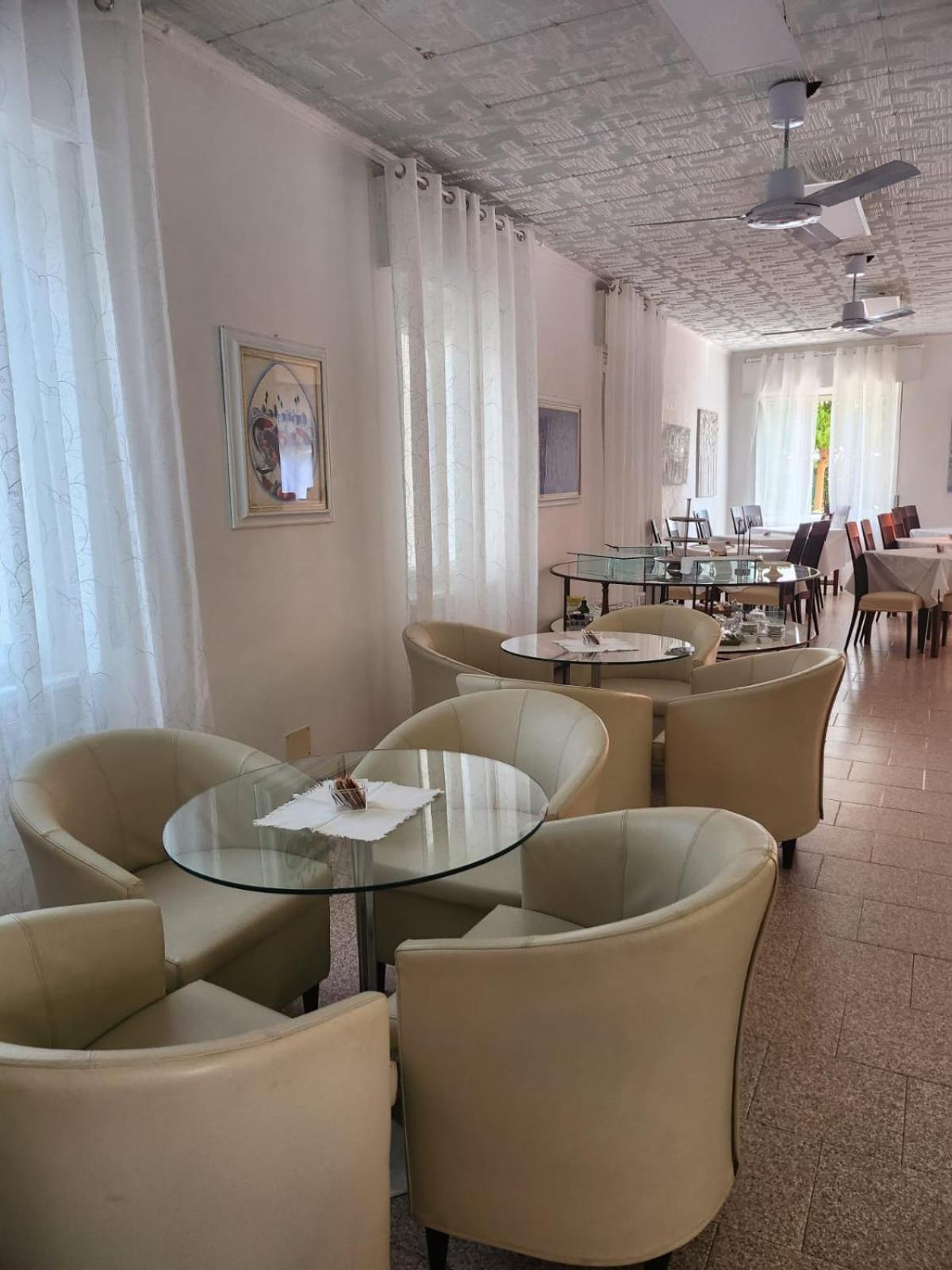 Villa Rosa Loano Exteriér fotografie